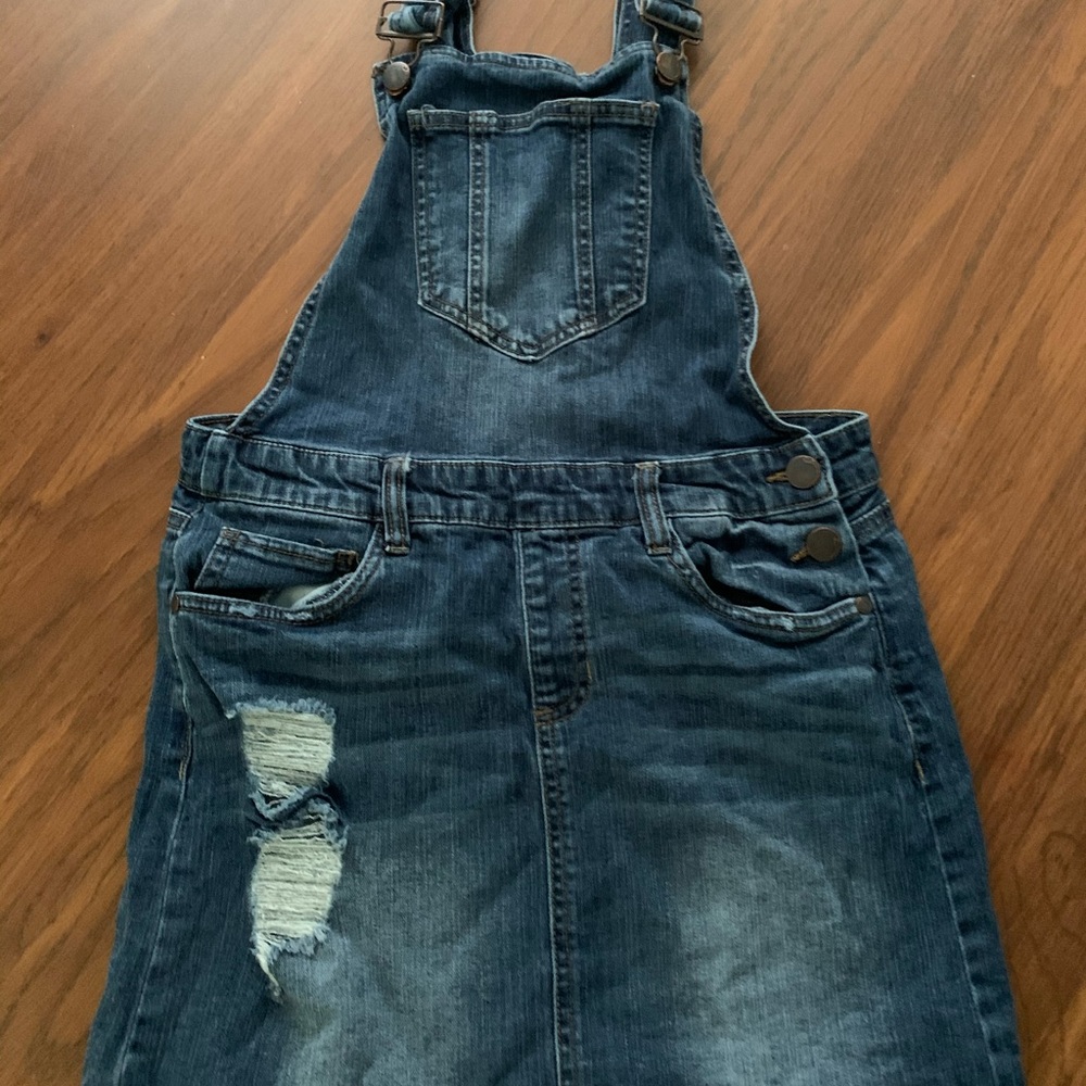 SOLD Women’s Dark Denim Overall Dress w/ Rip